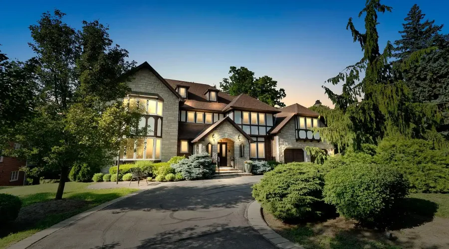 2235 Shawanaga Trail, Mississauga, Ontario, L5H 3X6, Canada, 5 Bedrooms Bedrooms, ,7 BathroomsBathrooms,Residential,For Sale,Shawanaga Trail,1886855