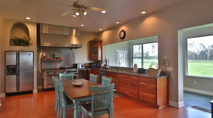 15225 NW 112th Place Road,Morriston,Florida 32668,United States,3 Bedrooms Bedrooms,2 BathroomsBathrooms,Residential,NW 112th,185258