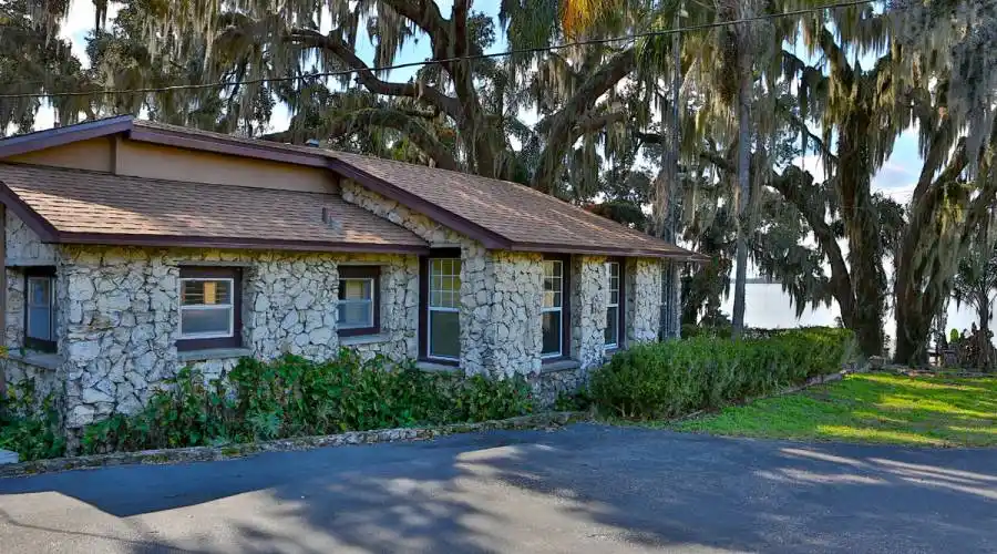 15140 SE 140th Avenue Road,Weirsdale,Florida 32195,United States,3 Rooms Rooms,2 BathroomsBathrooms,Waterfront,SE 140th,185259