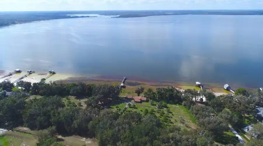15140 SE 140th Avenue Road,Weirsdale,Florida 32195,United States,3 Rooms Rooms,2 BathroomsBathrooms,Waterfront,SE 140th,185259