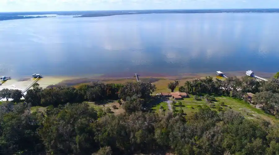 15140 SE 140th Avenue Road,Weirsdale,Florida 32195,United States,3 Rooms Rooms,2 BathroomsBathrooms,Waterfront,SE 140th,185259