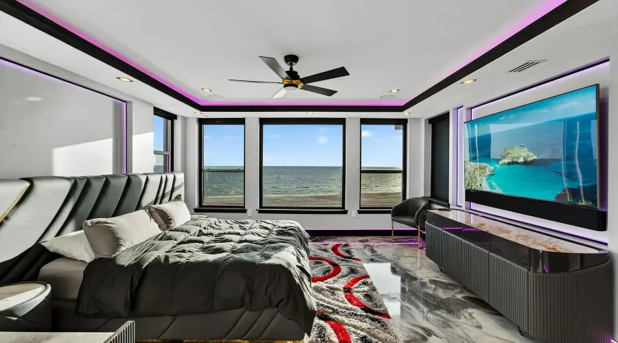 9600 W GULF BOULEVARD, TREASURE ISLAND, Florida, 33706, United States, 5 Bedrooms Bedrooms, 12 Rooms Rooms,5 BathroomsBathrooms,Residential,For Sale,The House of Lights,W GULF BOULEVARD,4,1893281