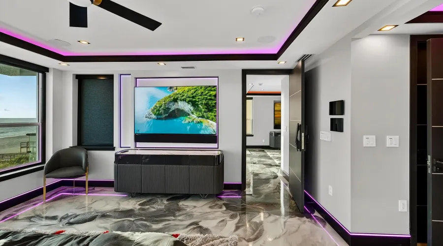 9600 W GULF BOULEVARD, TREASURE ISLAND, Florida, 33706, United States, 5 Bedrooms Bedrooms, 12 Rooms Rooms,5 BathroomsBathrooms,Residential,For Sale,The House of Lights,W GULF BOULEVARD,4,1893281