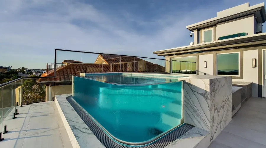 9600 W GULF BOULEVARD, TREASURE ISLAND, Florida, 33706, United States, 5 Bedrooms Bedrooms, 12 Rooms Rooms,5 BathroomsBathrooms,Residential,For Sale,The House of Lights,W GULF BOULEVARD,4,1893281