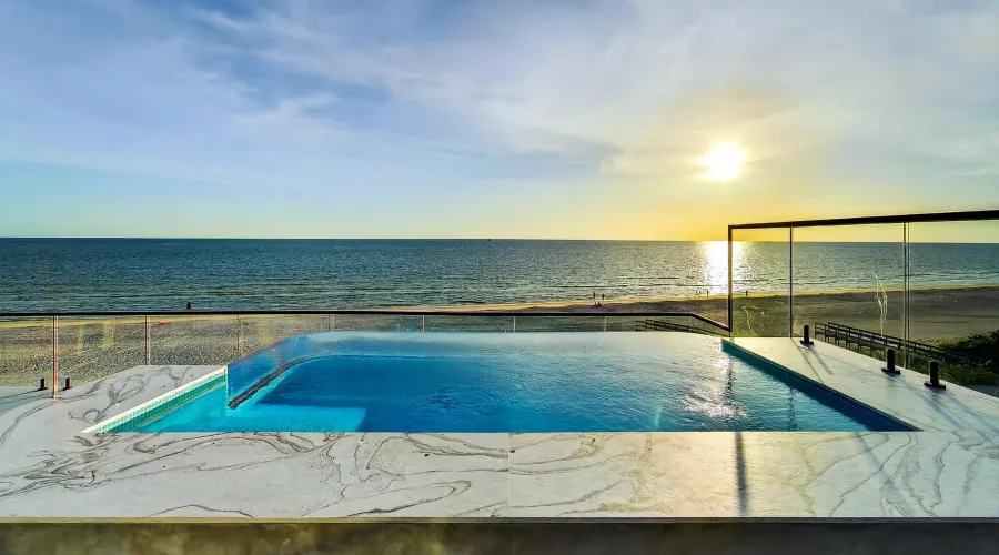 9600 W GULF BOULEVARD, TREASURE ISLAND, Florida, 33706, United States, 5 Bedrooms Bedrooms, 12 Rooms Rooms,5 BathroomsBathrooms,Residential,For Sale,The House of Lights,W GULF BOULEVARD,4,1893281