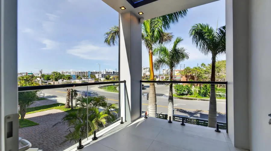 9600 W GULF BOULEVARD, TREASURE ISLAND, Florida, 33706, United States, 5 Bedrooms Bedrooms, 12 Rooms Rooms,5 BathroomsBathrooms,Residential,For Sale,The House of Lights,W GULF BOULEVARD,4,1893281