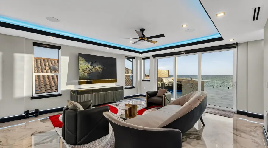 9600 W GULF BOULEVARD, TREASURE ISLAND, Florida, 33706, United States, 5 Bedrooms Bedrooms, 12 Rooms Rooms,5 BathroomsBathrooms,Residential,For Sale,The House of Lights,W GULF BOULEVARD,4,1893281