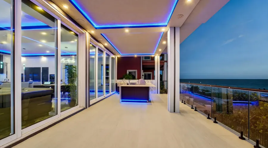 9600 W GULF BOULEVARD, TREASURE ISLAND, Florida, 33706, United States, 5 Bedrooms Bedrooms, 12 Rooms Rooms,5 BathroomsBathrooms,Residential,For Sale,The House of Lights,W GULF BOULEVARD,4,1893281