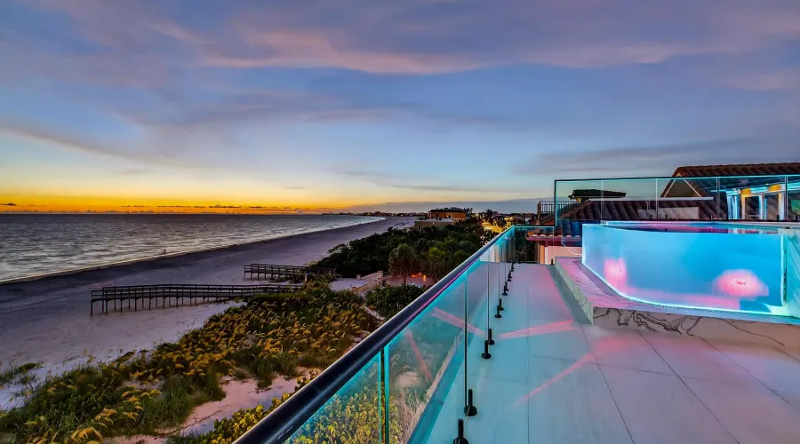 9600 W GULF BOULEVARD, TREASURE ISLAND, Florida, 33706, United States, 5 Bedrooms Bedrooms, 12 Rooms Rooms,5 BathroomsBathrooms,Residential,For Sale,The House of Lights,W GULF BOULEVARD,4,1893281