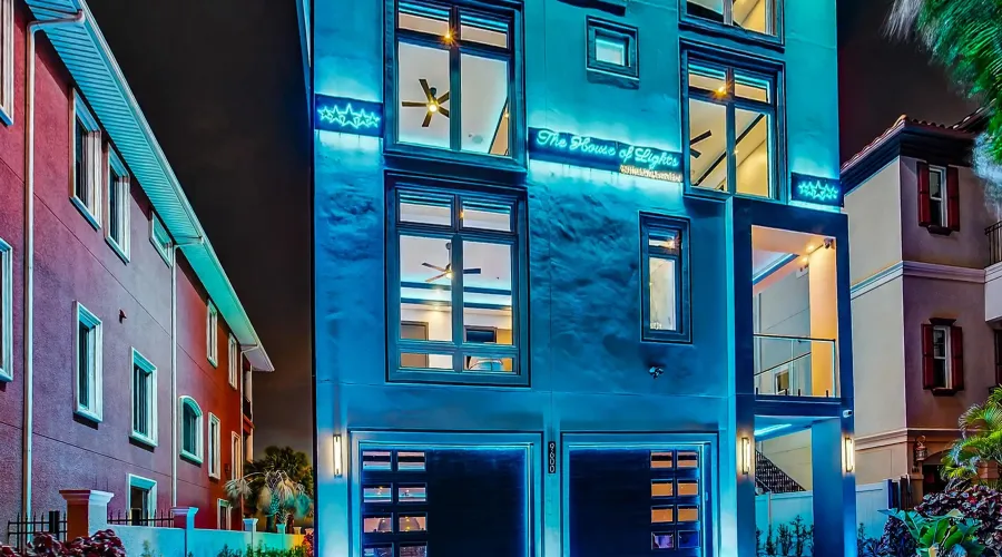 9600 W GULF BOULEVARD, TREASURE ISLAND, Florida, 33706, United States, 5 Bedrooms Bedrooms, 12 Rooms Rooms,5 BathroomsBathrooms,Residential,For Sale,The House of Lights,W GULF BOULEVARD,4,1893281