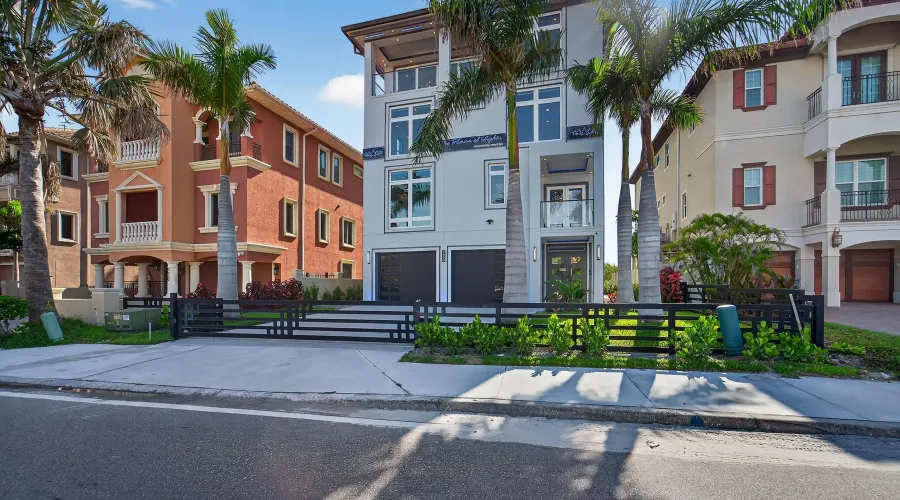 9600 W GULF BOULEVARD, TREASURE ISLAND, Florida, 33706, United States, 5 Bedrooms Bedrooms, 12 Rooms Rooms,5 BathroomsBathrooms,Residential,For Sale,The House of Lights,W GULF BOULEVARD,4,1893281