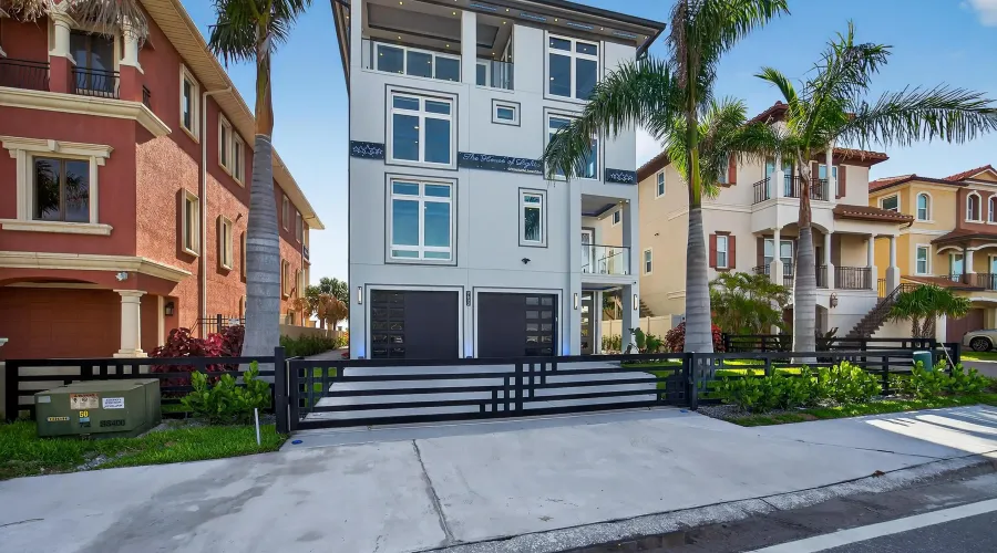 9600 W GULF BOULEVARD, TREASURE ISLAND, Florida, 33706, United States, 5 Bedrooms Bedrooms, 12 Rooms Rooms,5 BathroomsBathrooms,Residential,For Sale,The House of Lights,W GULF BOULEVARD,4,1893281