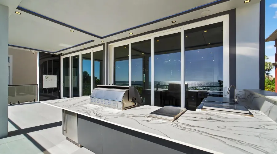 9600 W GULF BOULEVARD, TREASURE ISLAND, Florida, 33706, United States, 5 Bedrooms Bedrooms, 12 Rooms Rooms,5 BathroomsBathrooms,Residential,For Sale,The House of Lights,W GULF BOULEVARD,4,1893281