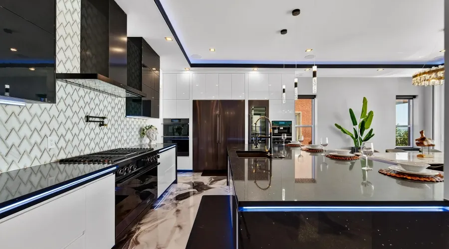 9600 W GULF BOULEVARD, TREASURE ISLAND, Florida, 33706, United States, 5 Bedrooms Bedrooms, 12 Rooms Rooms,5 BathroomsBathrooms,Residential,For Sale,The House of Lights,W GULF BOULEVARD,4,1893281