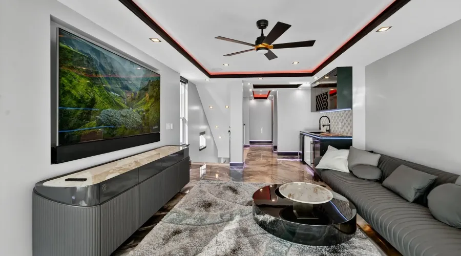 9600 W GULF BOULEVARD, TREASURE ISLAND, Florida, 33706, United States, 5 Bedrooms Bedrooms, 12 Rooms Rooms,5 BathroomsBathrooms,Residential,For Sale,The House of Lights,W GULF BOULEVARD,4,1893281