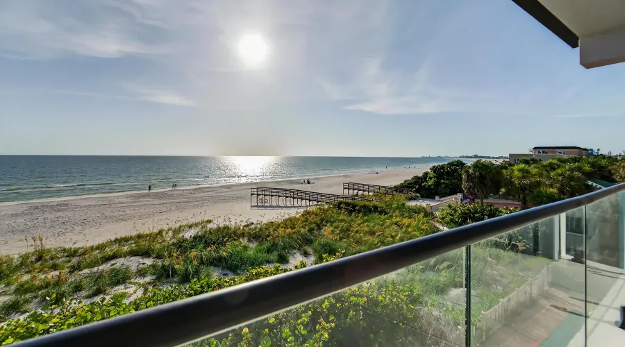 9600 W GULF BOULEVARD, TREASURE ISLAND, Florida, 33706, United States, 5 Bedrooms Bedrooms, 12 Rooms Rooms,5 BathroomsBathrooms,Residential,For Sale,The House of Lights,W GULF BOULEVARD,4,1893281