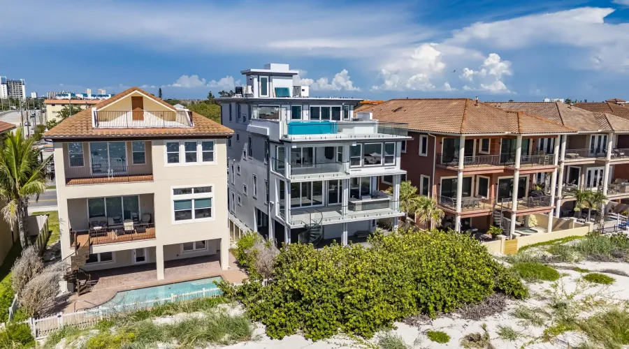 9600 W GULF BOULEVARD, TREASURE ISLAND, Florida, 33706, United States, 5 Bedrooms Bedrooms, 12 Rooms Rooms,5 BathroomsBathrooms,Residential,For Sale,The House of Lights,W GULF BOULEVARD,4,1893281