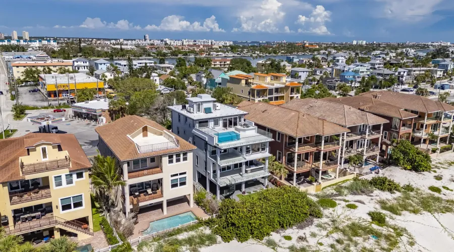 9600 W GULF BOULEVARD, TREASURE ISLAND, Florida, 33706, United States, 5 Bedrooms Bedrooms, 12 Rooms Rooms,5 BathroomsBathrooms,Residential,For Sale,The House of Lights,W GULF BOULEVARD,4,1893281