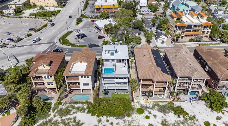 9600 W GULF BOULEVARD, TREASURE ISLAND, Florida, 33706, United States, 5 Bedrooms Bedrooms, 12 Rooms Rooms,5 BathroomsBathrooms,Residential,For Sale,The House of Lights,W GULF BOULEVARD,4,1893281