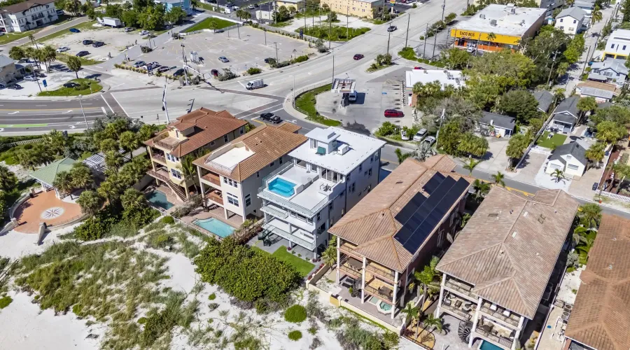 9600 W GULF BOULEVARD, TREASURE ISLAND, Florida, 33706, United States, 5 Bedrooms Bedrooms, 12 Rooms Rooms,5 BathroomsBathrooms,Residential,For Sale,The House of Lights,W GULF BOULEVARD,4,1893281