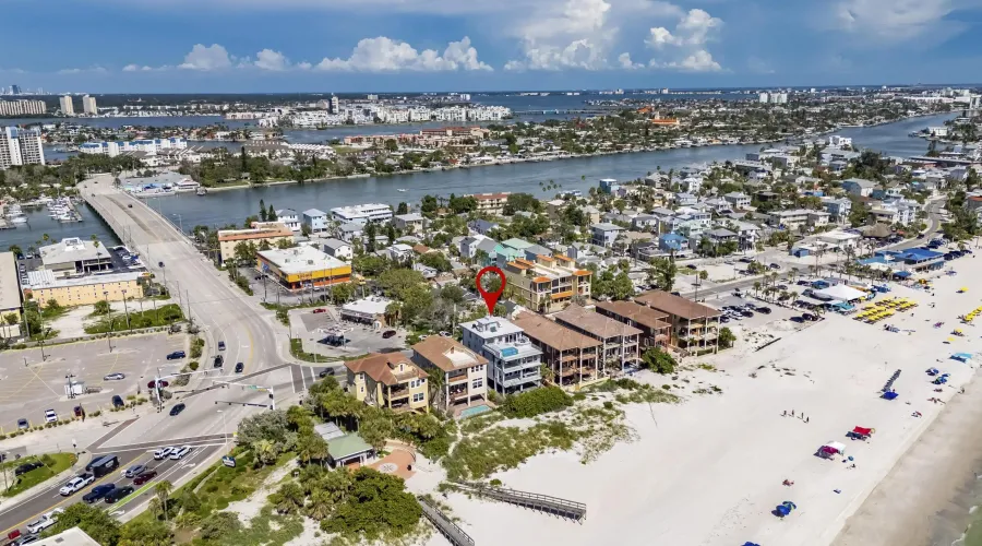 9600 W GULF BOULEVARD, TREASURE ISLAND, Florida, 33706, United States, 5 Bedrooms Bedrooms, 12 Rooms Rooms,5 BathroomsBathrooms,Residential,For Sale,The House of Lights,W GULF BOULEVARD,4,1893281