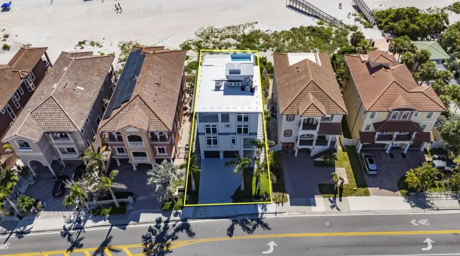 9600 W GULF BOULEVARD, TREASURE ISLAND, Florida, 33706, United States, 5 Bedrooms Bedrooms, 12 Rooms Rooms,5 BathroomsBathrooms,Residential,For Sale,The House of Lights,W GULF BOULEVARD,4,1893281