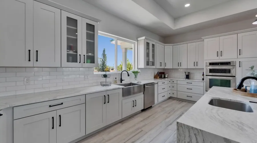 935 Chipaway Dr, Apollo Beach, Florida, 33572, United States, 4 Bedrooms Bedrooms, 9 Rooms Rooms,5 BathroomsBathrooms,Waterfront,For Sale,Chipaway Dr,2,1894245