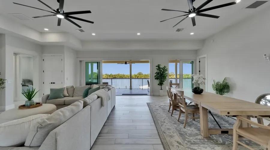 935 Chipaway Dr, Apollo Beach, Florida, 33572, United States, 4 Bedrooms Bedrooms, 9 Rooms Rooms,5 BathroomsBathrooms,Waterfront,For Sale,Chipaway Dr,2,1894245