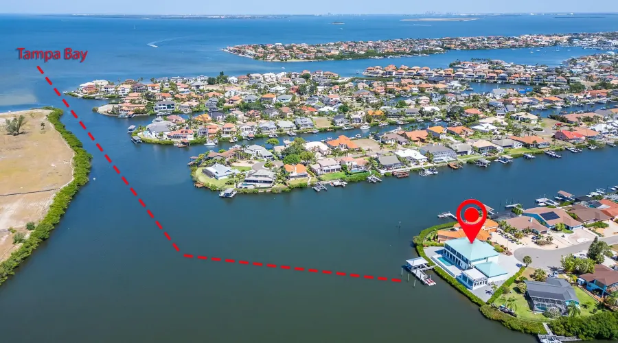 935 Chipaway Dr, Apollo Beach, Florida, 33572, United States, 4 Bedrooms Bedrooms, 9 Rooms Rooms,5 BathroomsBathrooms,Waterfront,For Sale,Chipaway Dr,2,1894245