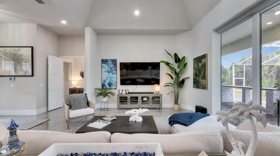 706 Manns Harbor Dr, Apollo Beach, Florida, 33572, United States, 4 Bedrooms Bedrooms, 8 Rooms Rooms,3 BathroomsBathrooms,Single family home,For Sale,Manns Harbor Dr,1,1894246