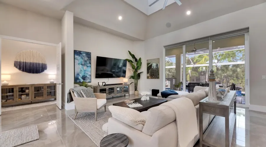 706 Manns Harbor Dr, Apollo Beach, Florida, 33572, United States, 4 Bedrooms Bedrooms, 8 Rooms Rooms,3 BathroomsBathrooms,Single family home,For Sale,Manns Harbor Dr,1,1894246