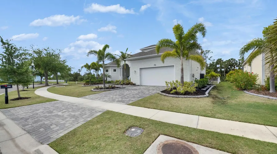 706 Manns Harbor Dr, Apollo Beach, Florida, 33572, United States, 4 Bedrooms Bedrooms, 8 Rooms Rooms,3 BathroomsBathrooms,Single family home,For Sale,Manns Harbor Dr,1,1894246