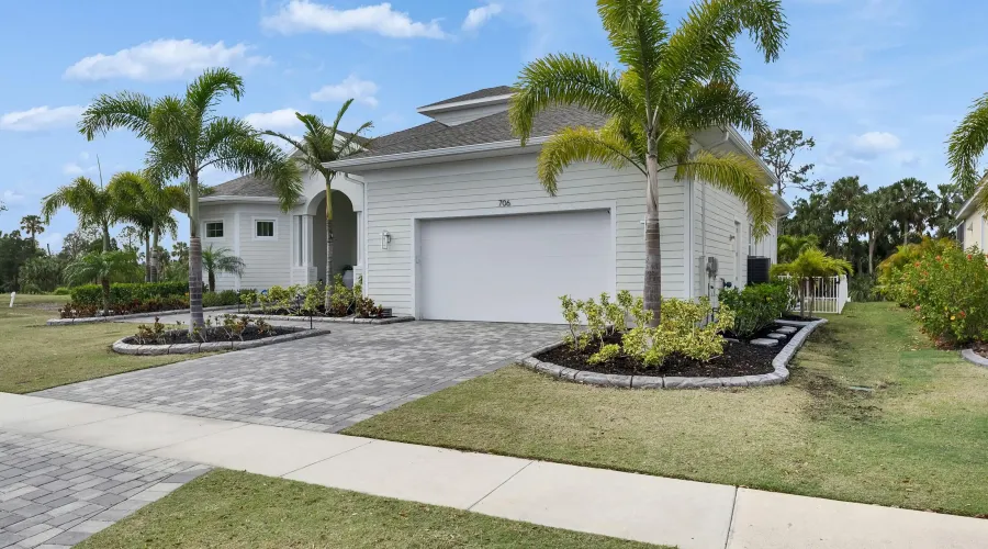 706 Manns Harbor Dr, Apollo Beach, Florida, 33572, United States, 4 Bedrooms Bedrooms, 8 Rooms Rooms,3 BathroomsBathrooms,Single family home,For Sale,Manns Harbor Dr,1,1894246
