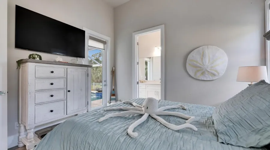 706 Manns Harbor Dr, Apollo Beach, Florida, 33572, United States, 4 Bedrooms Bedrooms, 8 Rooms Rooms,3 BathroomsBathrooms,Single family home,For Sale,Manns Harbor Dr,1,1894246