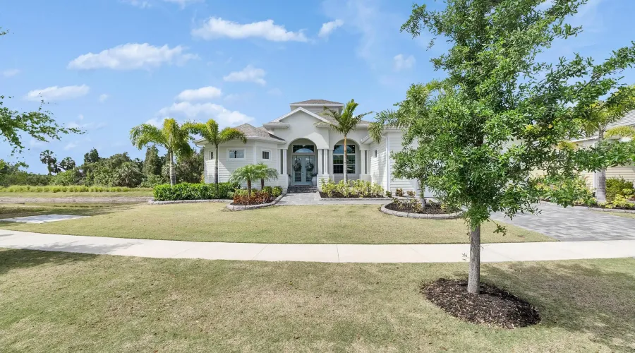 706 Manns Harbor Dr, Apollo Beach, Florida, 33572, United States, 4 Bedrooms Bedrooms, 8 Rooms Rooms,3 BathroomsBathrooms,Single family home,For Sale,Manns Harbor Dr,1,1894246
