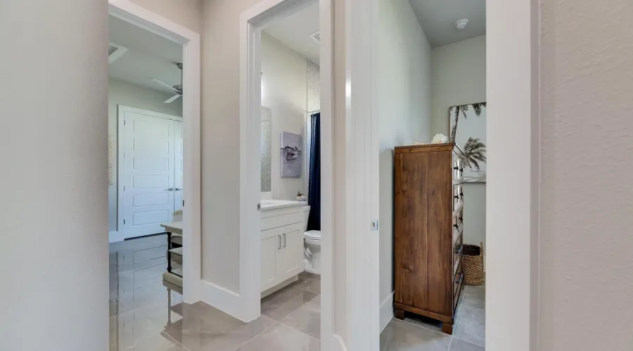 706 Manns Harbor Dr, Apollo Beach, Florida, 33572, United States, 4 Bedrooms Bedrooms, 8 Rooms Rooms,3 BathroomsBathrooms,Single family home,For Sale,Manns Harbor Dr,1,1894246