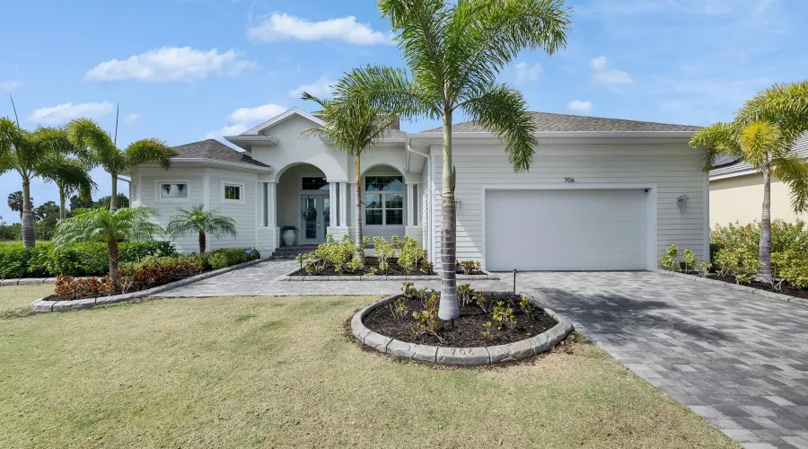 706 Manns Harbor Dr, Apollo Beach, Florida, 33572, United States, 4 Bedrooms Bedrooms, 8 Rooms Rooms,3 BathroomsBathrooms,Single family home,For Sale,Manns Harbor Dr,1,1894246