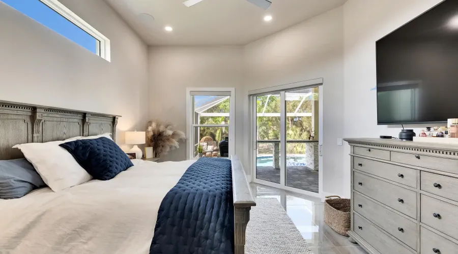 706 Manns Harbor Dr, Apollo Beach, Florida, 33572, United States, 4 Bedrooms Bedrooms, 8 Rooms Rooms,3 BathroomsBathrooms,Single family home,For Sale,Manns Harbor Dr,1,1894246