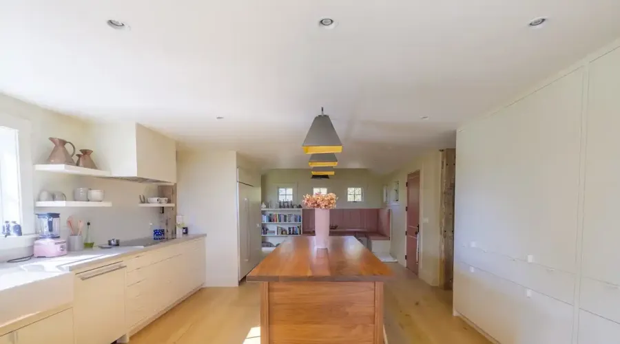 39 Bunker Hill Road, Salisbury, Connecticut, 06068, United States, 3 Bedrooms Bedrooms, 10 Rooms Rooms,3 BathroomsBathrooms,Residential,For Sale,Bunker Hill,1894608