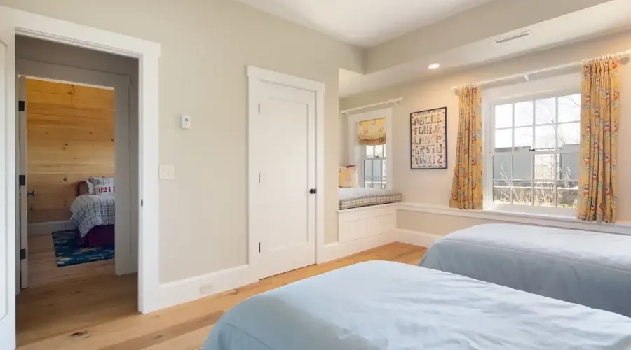39 Bunker Hill Road, Salisbury, Connecticut, 06068, United States, 3 Bedrooms Bedrooms, 10 Rooms Rooms,3 BathroomsBathrooms,Residential,For Sale,Bunker Hill,1894608