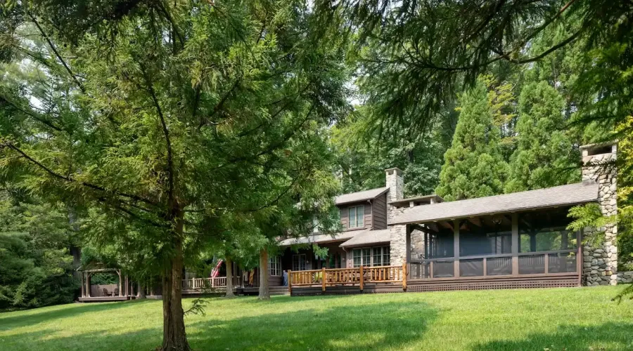20 Kirk Road, Sharon, Connecticut, 06069, United States, 3 Bedrooms Bedrooms, 7 Rooms Rooms,3 BathroomsBathrooms,Residential,For Sale,Kirk,1894609