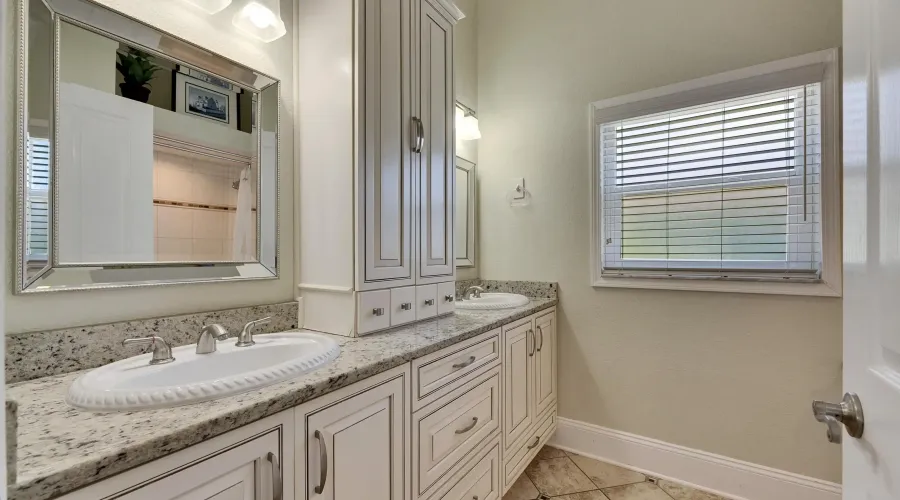 1335 Jumana Loop, Apollo Beach, Florida, 33572, United States, 4 Bedrooms Bedrooms, ,3 BathroomsBathrooms,Residential,For Sale,Jumana Loop,1894811