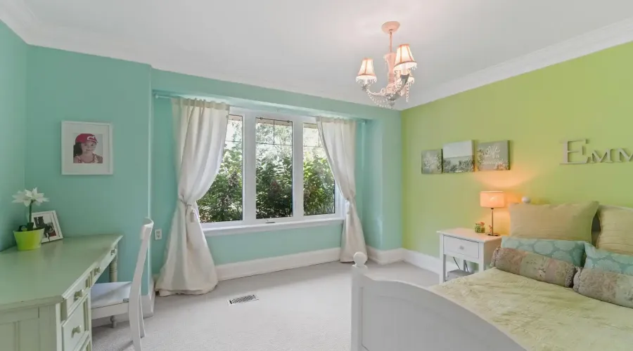 2577 No 8 Side Road, Burlington, Ontario, L7P 0E5, Canada, 4 Bedrooms Bedrooms, ,4 BathroomsBathrooms,Residential,For Sale,1898048