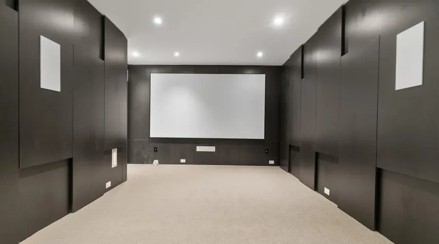 84 Pebbleridge Place, oakville, Ontario, L6K 3Y4, Canada, 4 Bedrooms Bedrooms, ,9 BathroomsBathrooms,Residential,For Sale,1898048