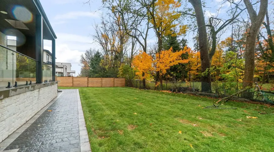 84 Pebbleridge Place, oakville, Ontario, L6K 3Y4, Canada, 4 Bedrooms Bedrooms, ,9 BathroomsBathrooms,Residential,For Sale,1898048