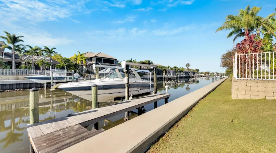 620 Mirabay Blvd, Apollo Beach, Florida, 33572, United States, 4 Bedrooms Bedrooms, ,3 BathroomsBathrooms,Waterfront,For Sale,Mirabay Blvd,1898056