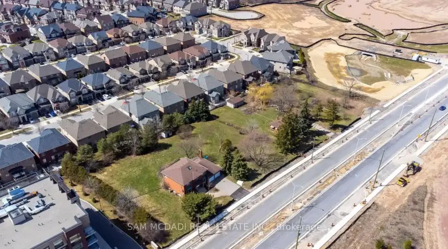 3148 Sixth Line, Oakville, Ontario, L6M 4J9, Canada, 3 Bedrooms Bedrooms, ,3 BathroomsBathrooms,Residential,For Sale,Sixth Line,1898246