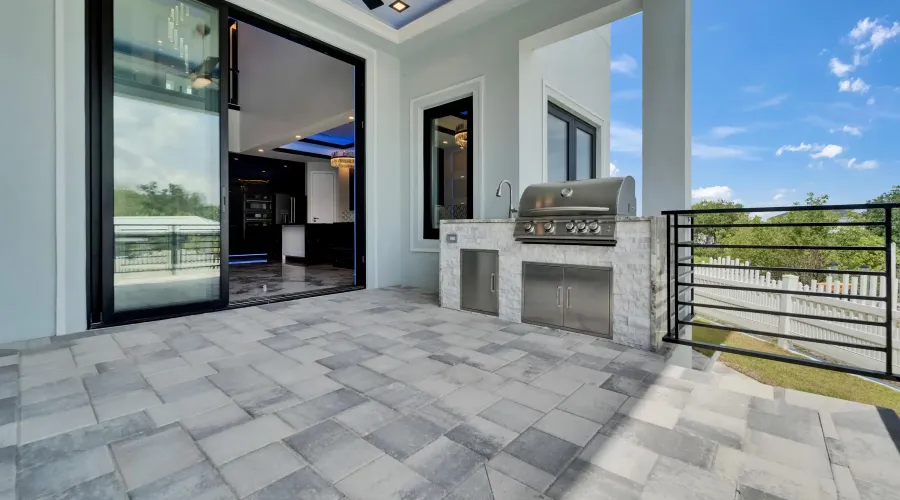 6520 SIMONE SHORES CIR, Apollo Beach, Florida, 33572, United States, 5 Bedrooms Bedrooms, 8 Rooms Rooms,3 BathroomsBathrooms,Residential,For Sale,SIMONE SHORES CIR,2,1898248