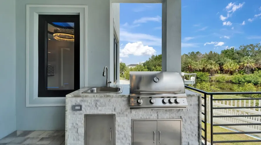 6520 SIMONE SHORES CIR, Apollo Beach, Florida, 33572, United States, 5 Bedrooms Bedrooms, 8 Rooms Rooms,3 BathroomsBathrooms,Residential,For Sale,SIMONE SHORES CIR,2,1898248
