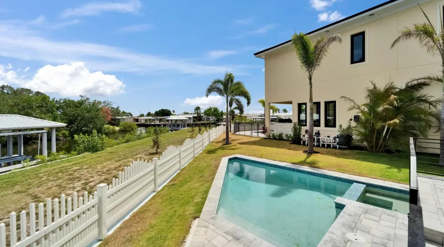 6520 SIMONE SHORES CIR, Apollo Beach, Florida, 33572, United States, 5 Bedrooms Bedrooms, 8 Rooms Rooms,3 BathroomsBathrooms,Residential,For Sale,SIMONE SHORES CIR,2,1898248